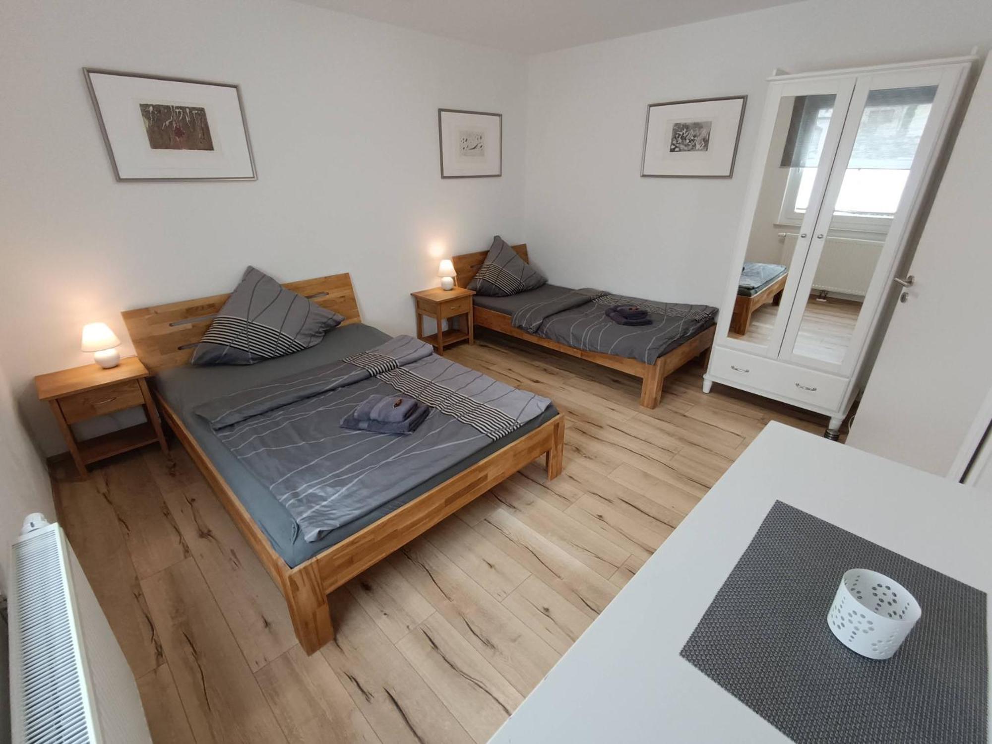 Ferienwohnung am Rathaus Landstuhl Zimmer foto